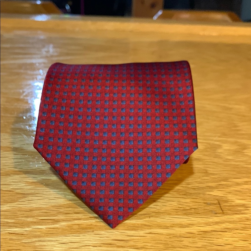 Bill Blass Red and Blue Geometric Silk Tie